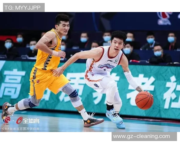 篮球之道:深入解析南京篮球队的团队协作与默契配合